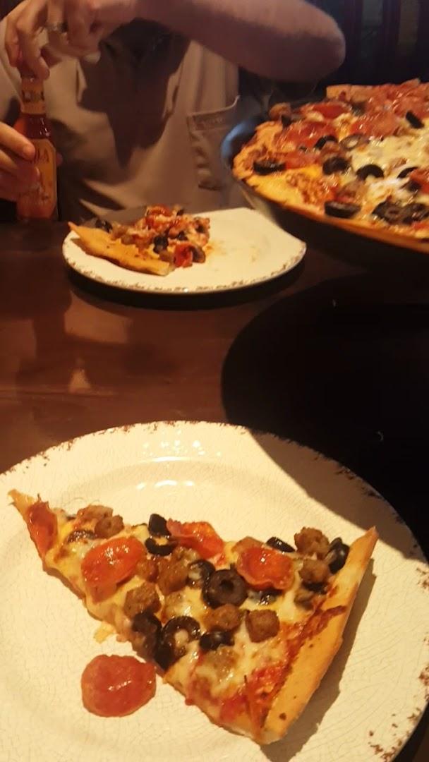 Rounder's Pizza